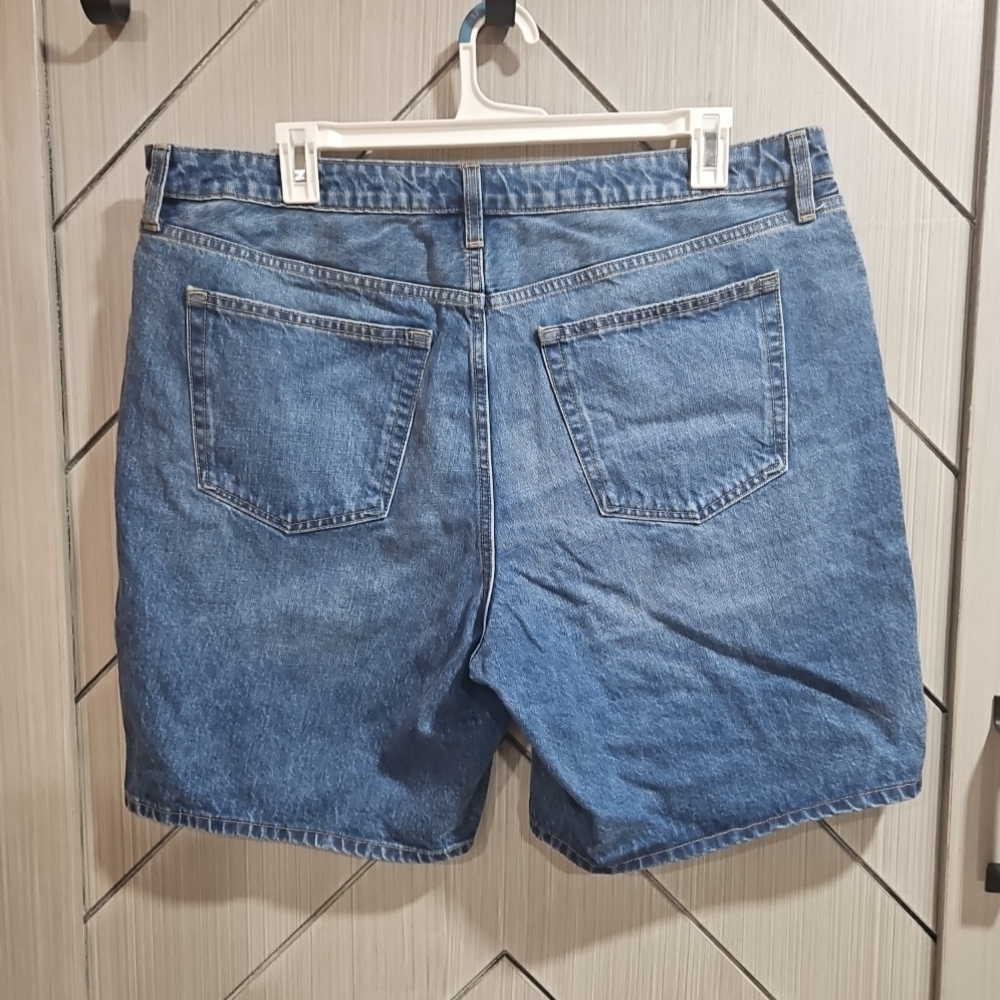 Universal Thread Classic Blue Jean Shorts Size 17 - Picture 4 of 5